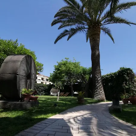 Sea Garden - Sicily In Holiday home *